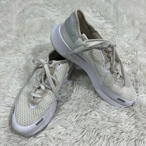 Nike Reposto Womens Size 9 Running Shoes Cream White